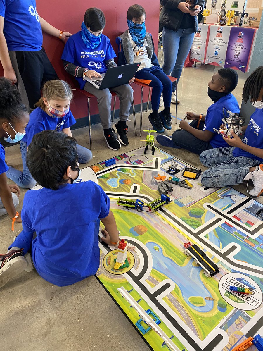 CWE_msimon's tweet photo. Trying to get a few successful missions in before we compete in round 1! #WeAreGrandview https://t.co/JRHGp2702n