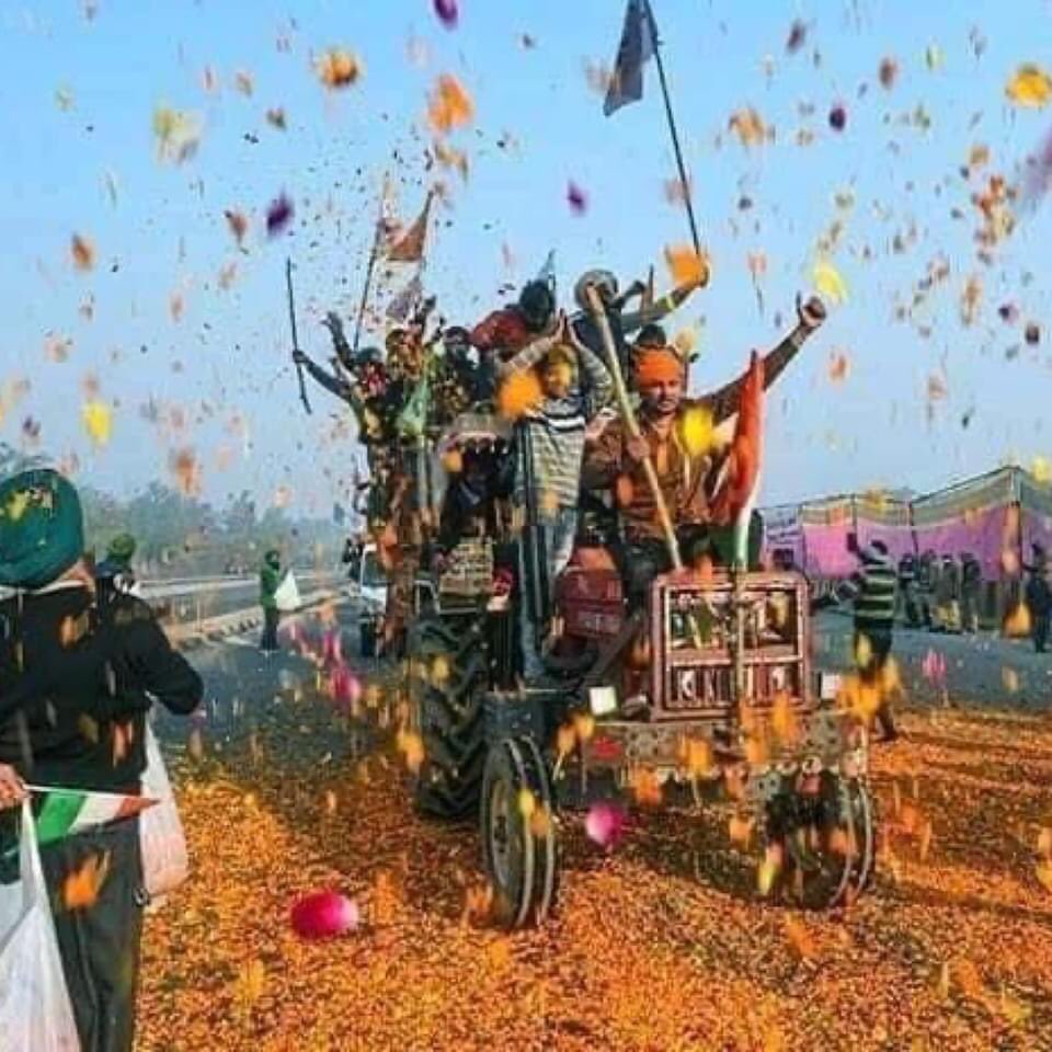 Pk_inc_india's tweet photo. किसान ही तो भारत देश की शान है , फिर इस हालत पर सड़कों पर क्यों परेशान है ?#WhyModiAgainstIndia #FarmersProtest https://t.co/jQ5h2neSMj
