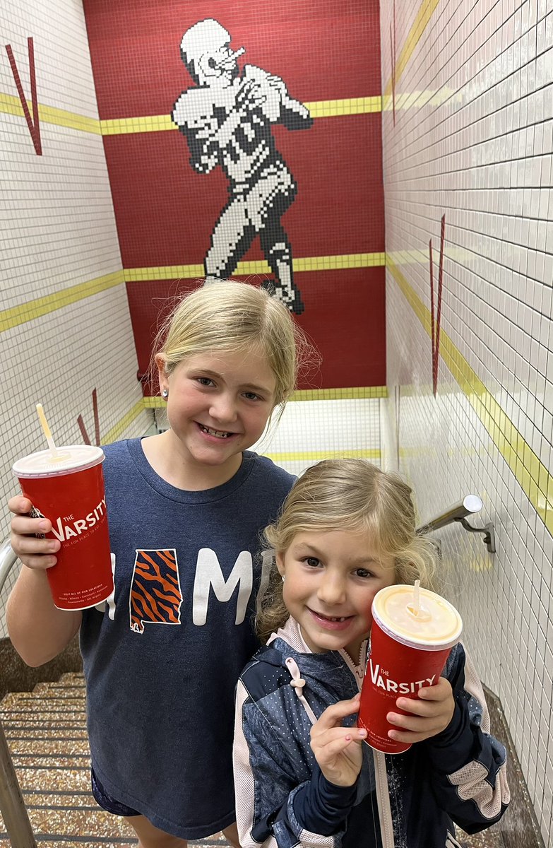 Great day in Atlanta supporting <a href="/AuburnMBB/">Auburn Basketball</a> and a victory meal at <a href="/TheVarsity1928/">The Varsity</a>. 
#WarEagle