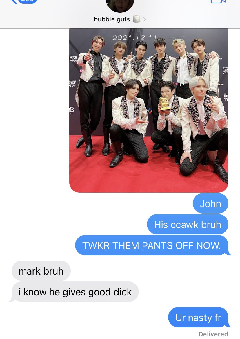 ilovewoIfhard's tweet photo. #markzen #mark #marklee https://t.co/IPh6dboIkb