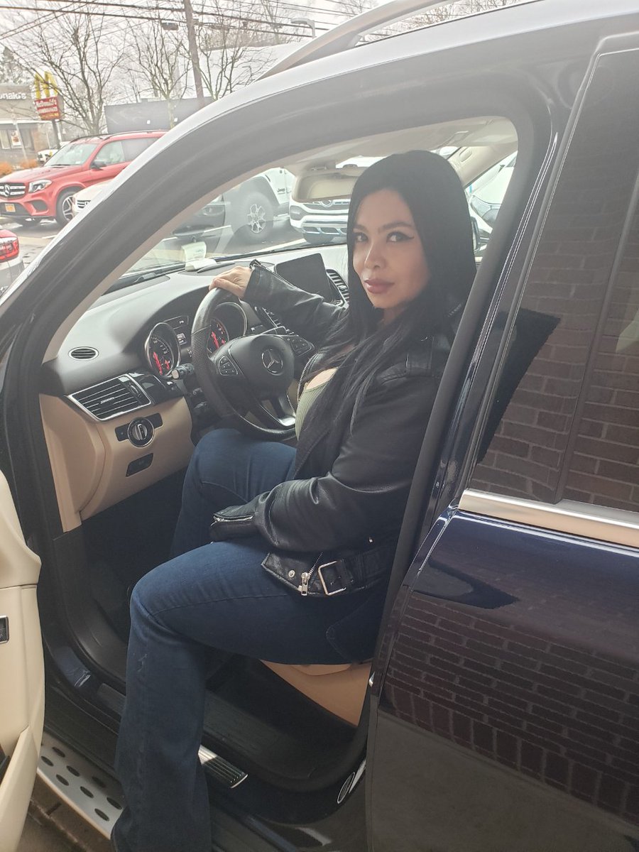 Thanks to <a href="/MercedesBenz/">Mercedes-Benz</a> for the great service, we love our new car.