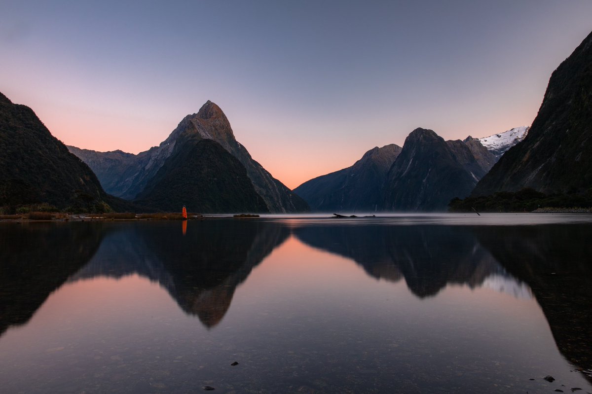 ellencayford's tweet photo. My love for photography started when I returned to my home in Aotearoa after having lived abroad for 8 years. I saw these places I’d grown up around with a whole new set of eyes. I realised how jaw-droppingly beautiful New Zealand is. https://t.co/0fNxfqr7xH