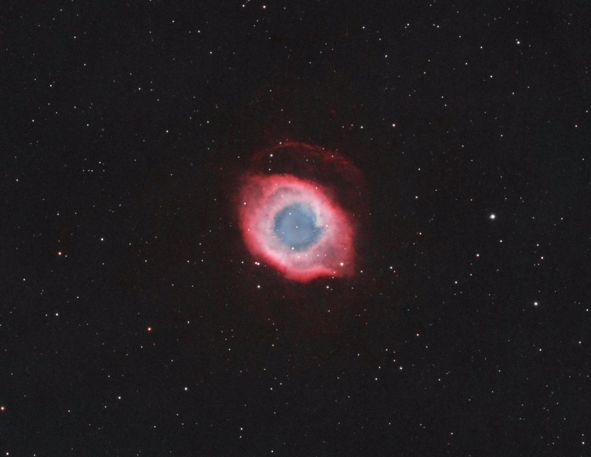 MR_IR_AP's tweet photo. NGC7293-The Helix Nebula (bicolor).
This is the last photo from my (first) refractor ED80.I was using this telescope for almost six years,but it's time to move on... #astronomy #Astrophotography #helix #Nebula #deepsky #space #Universe #ASTRO #Slovakia #zilina #amateurastronomy https://t.co/kTUwuEqIh8