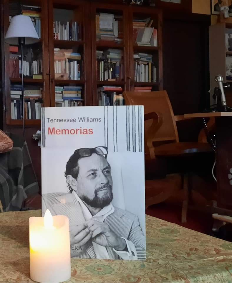 MPeraferrer's tweet image. Aquest grup són els espectadors i espectadores d'avui dissabte 11. Funció general 524 i 68 de teatre al menjador del monòleg LA VIDA SECRETA DE TENNESSEE WILLIAMS!Avui, com sempre, hem fet l'obra junts. Si voleu viure-ho vosaltres també, podeu reservar a: marti0203@gmail.com ❤
