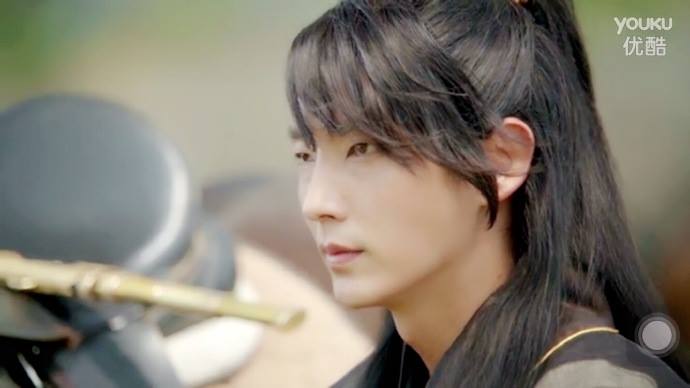 Svetlan40078718's tweet photo. Lee Joon Ki https://t.co/lYHRY8B0Oh через @beauty_around_com #LeeJoonGi #이준기  #4prince #WangSo https://t.co/ZW2F00brTa