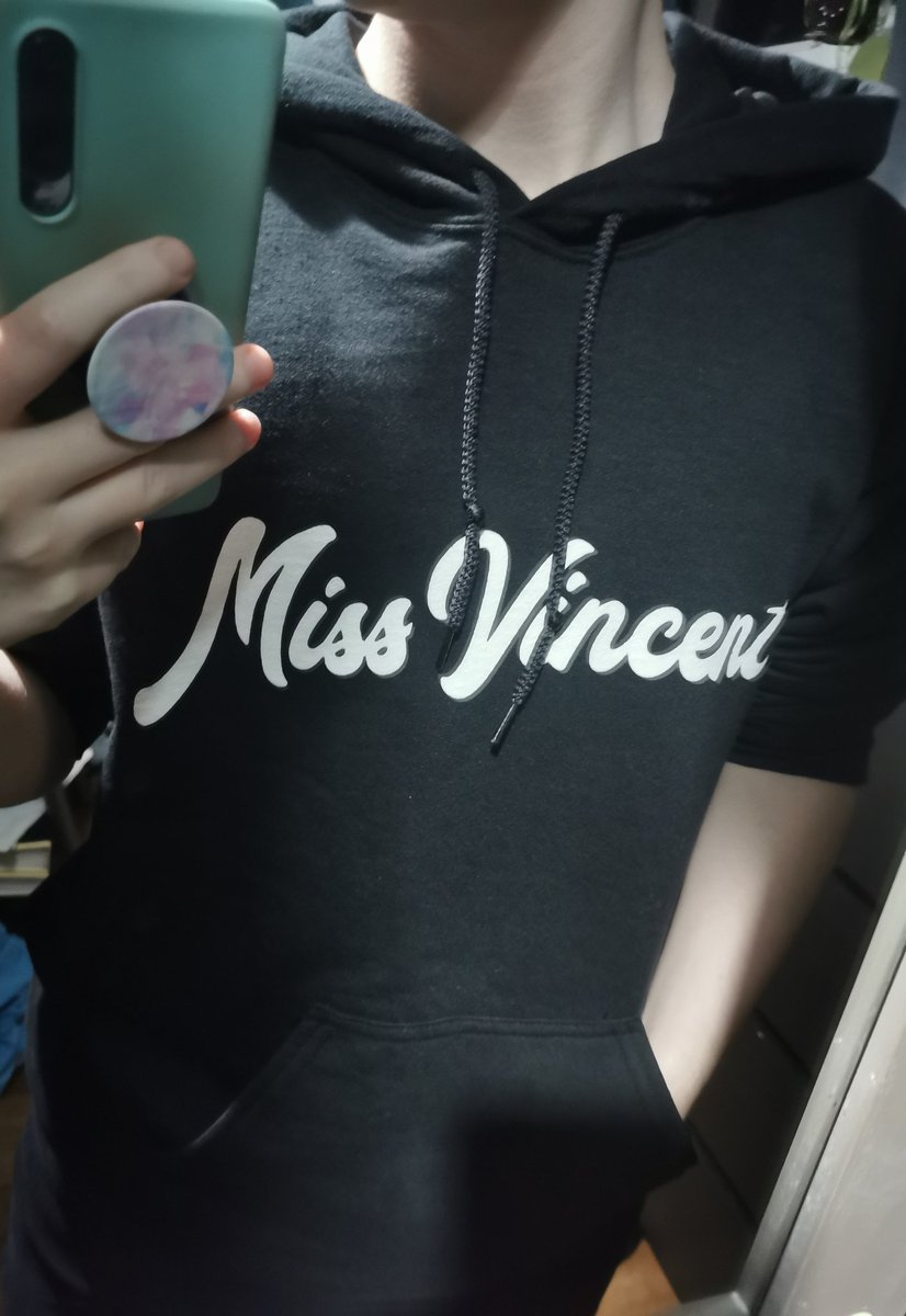 TheFearlessAlex's tweet image. you know it's a good day when you get @missvincentband merch in the post! the a funeral for youth tee is quickly becoming my favourite shirt, im obsessed 😍