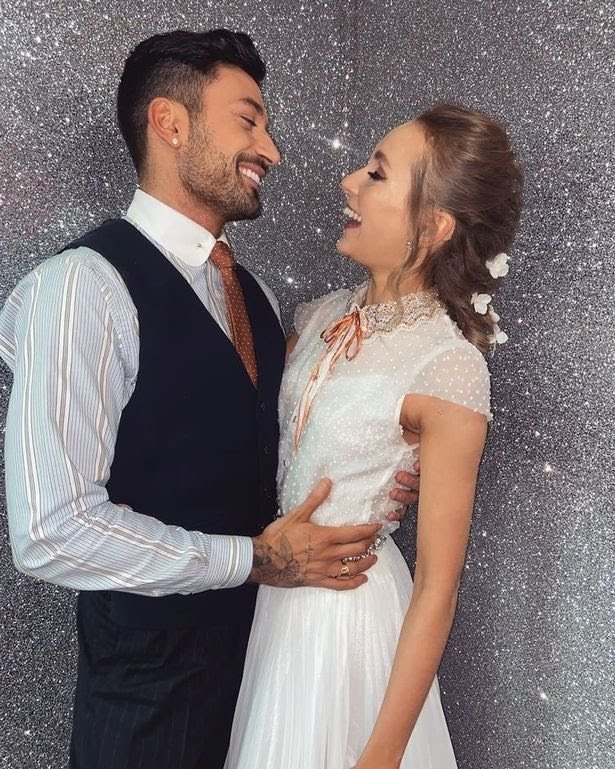 KerryTaylor75's tweet photo. It’s so easy to forget that @RoseAylingEllis can’t hear the music, she’s graceful, beautiful and so joyful to watch!! What a true inspiration she is!! She and @pernicegiovann1 are, without question, my winners this year!! #Strictly @bbcstrictly ❤️ https://t.co/Ge8HB5vCYB