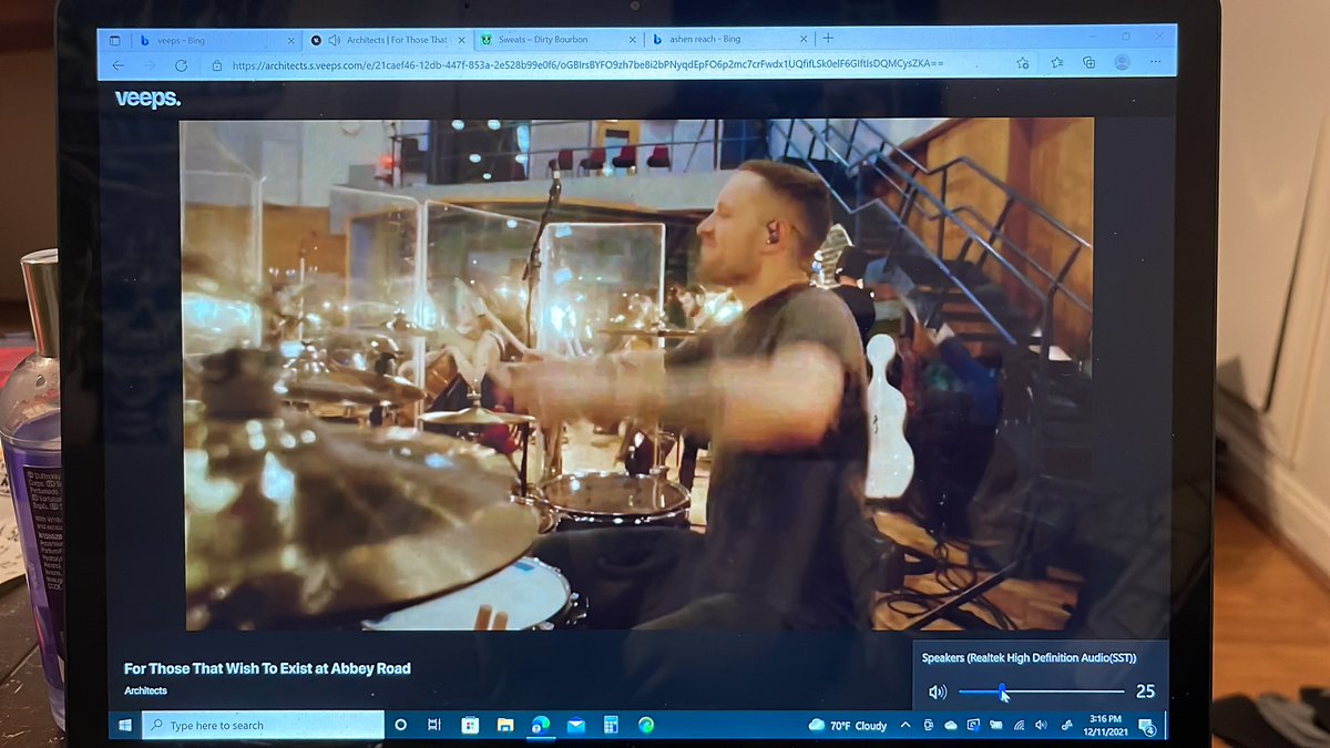 MetalMommaVA's tweet photo. Holy hell this @Architectsuk livestream of #FTTWTE at @AbbeyRoad is the most beautiful thing happening right now. BLOWN. AWAY. Chills. 🤯🤯🤯@samarchitects sounds phenomenal FUCK YES #ARCHITECTSUK 🤘🏻🔥💯 https://t.co/Y6rmXMl0gi