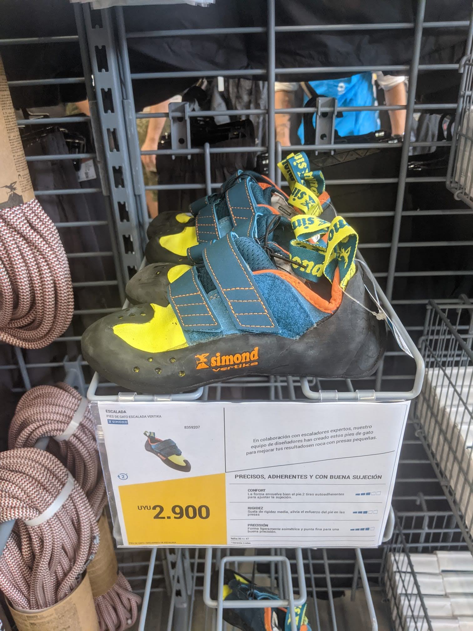 Macarena on Twitter: "La inflación en #Decathlon Uruguay en un Las mismas zapatillas de escalada pasaron de $465 ayer a $2.900 hoy 🤯 https://t.co/SiMvO1VGcH" / Twitter