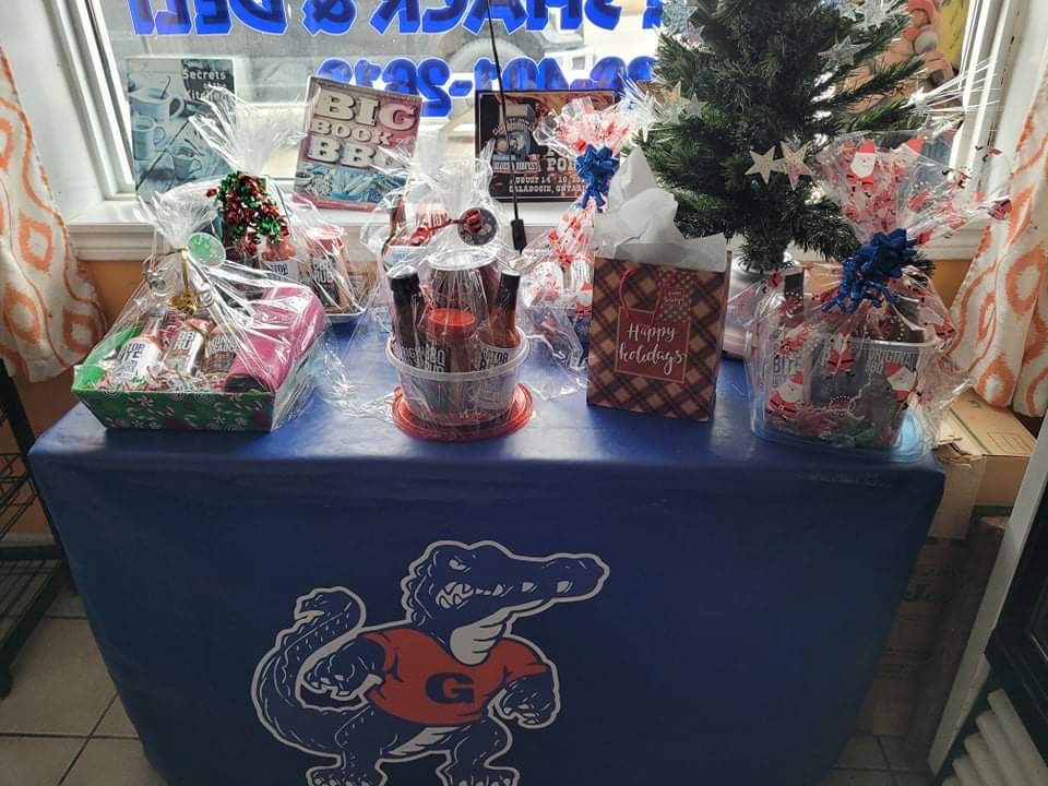 GatorBBQ tweet media