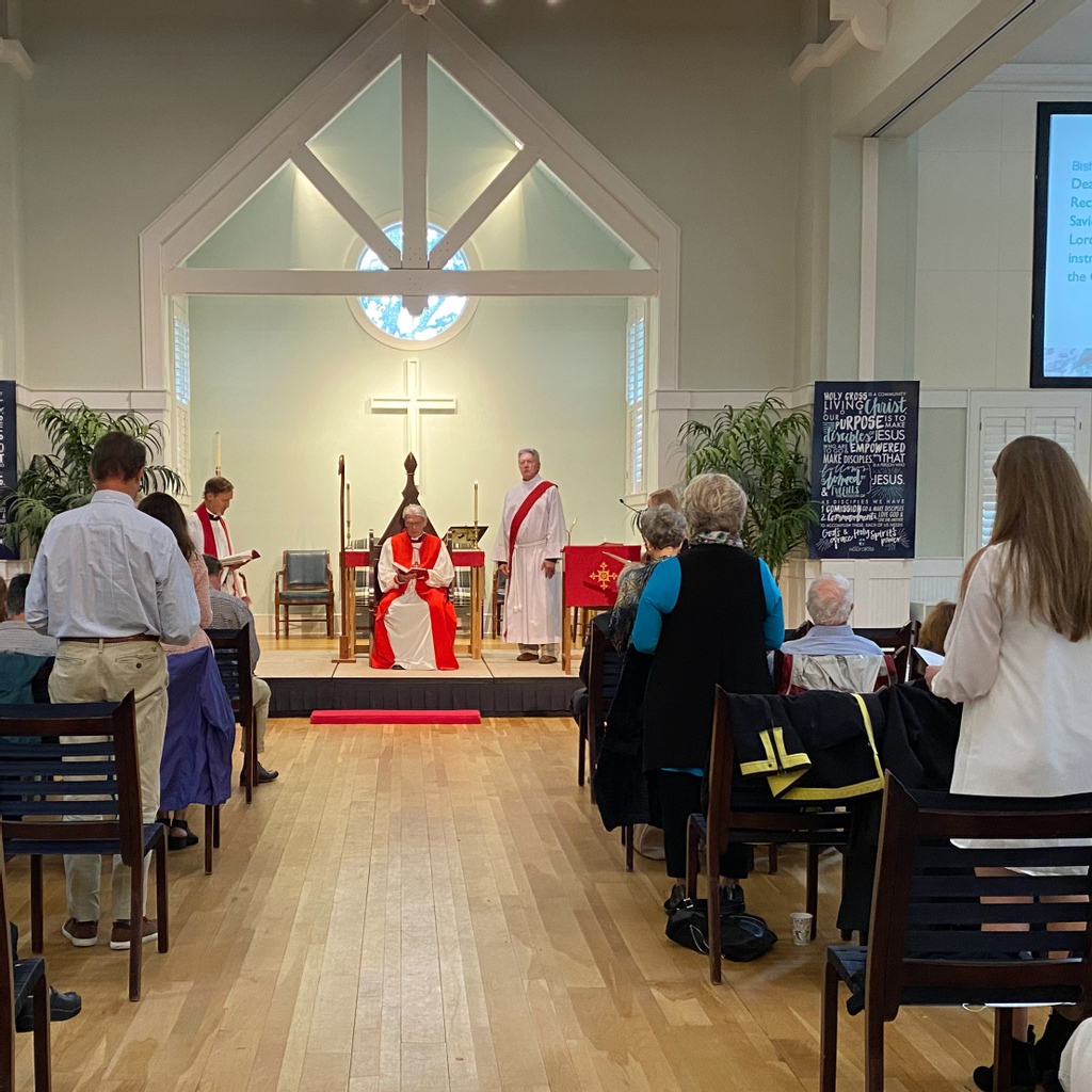 HolyCross_SC's tweet image. A few weeks back our Bishop made his final annual visit. We had the great joy of confirming three students. Let's celebrate them in the comments!