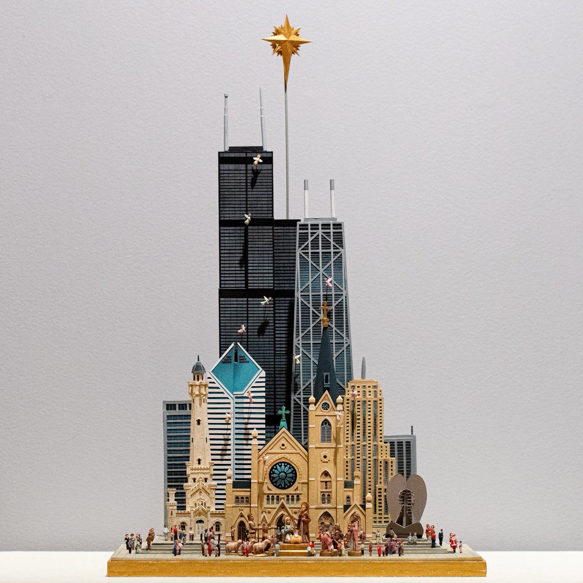 The Art and Faith of the Crèche: The Collection of James and Emilia Govan exhibit is open today until 6pm, Sunday 10am-6pm.  The Chicago Nativity is on display.  Admission is free.