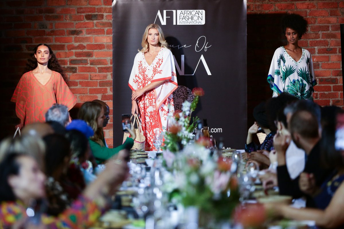 AFI_sa's tweet photo. #KeDezember with @afihouseofnala luncheon in Cape Town 💯!!! African designers to the world 🚀 

🖱️: https://t.co/M8BYCKIhzI

📍: Cape Town, Western Cape 

#CPTFashion #HouseofNala #AfricanFashion #SummerCollection21 https://t.co/q3597LF4Mj