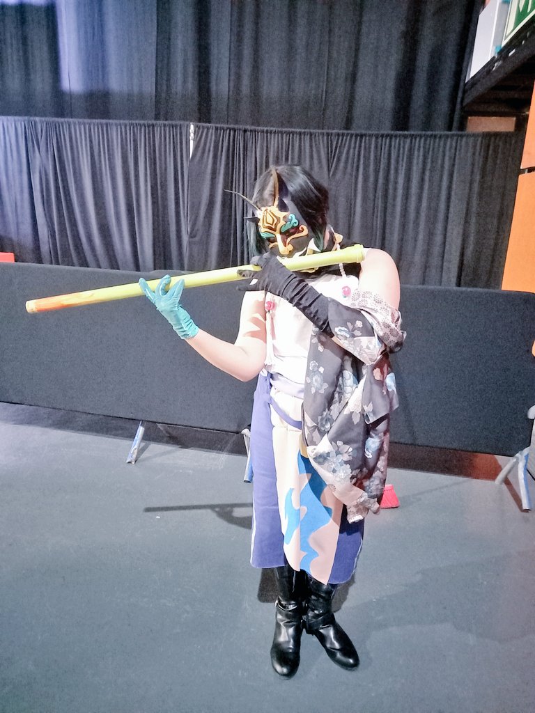 lexelot64's tweet photo. Made my own Xiao cosplay for Comicon~ it's my first cosplay but I'm proud of it! https://t.co/XDGZgsdU7d