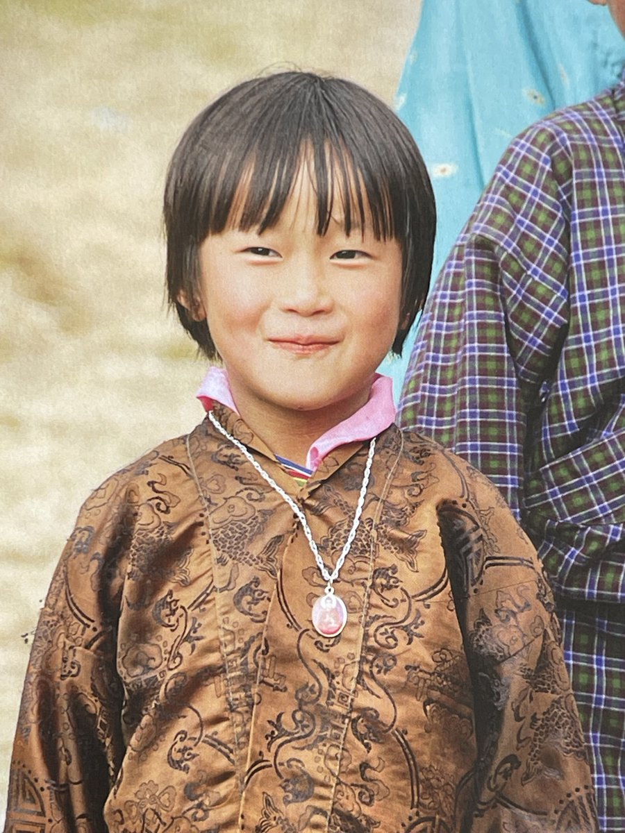 adventures_off's tweet photo. This sweet young girl in #Bhutan wears her best Kira to the #teshu which is both a religious and social event at the #Trongsa #dzong . Bhutanese from near and far travel to the fortress monestary for the annual celebration and ceremony. #culture #explore #discovery #adventure https://t.co/euQ7A7Es0X