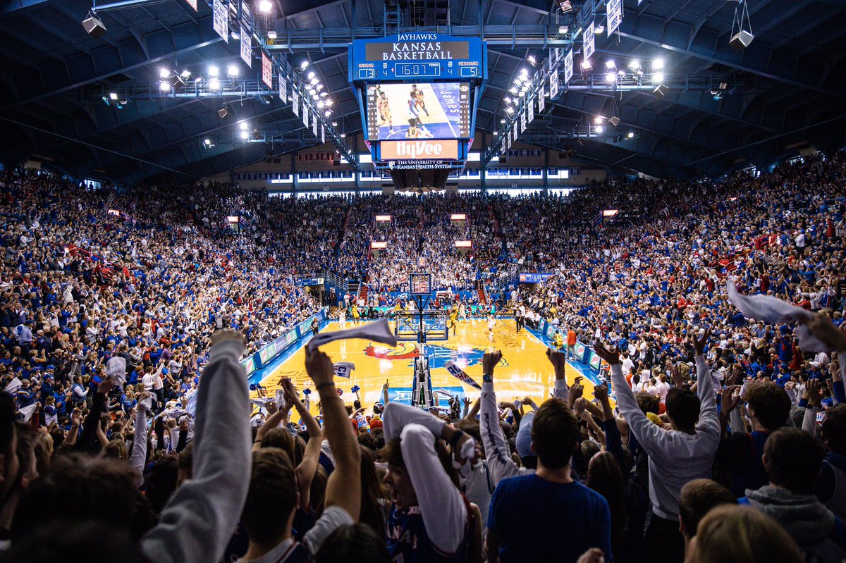 KUAthletics's tweet photo. You can hear this photo https://t.co/3rwDtrYDad