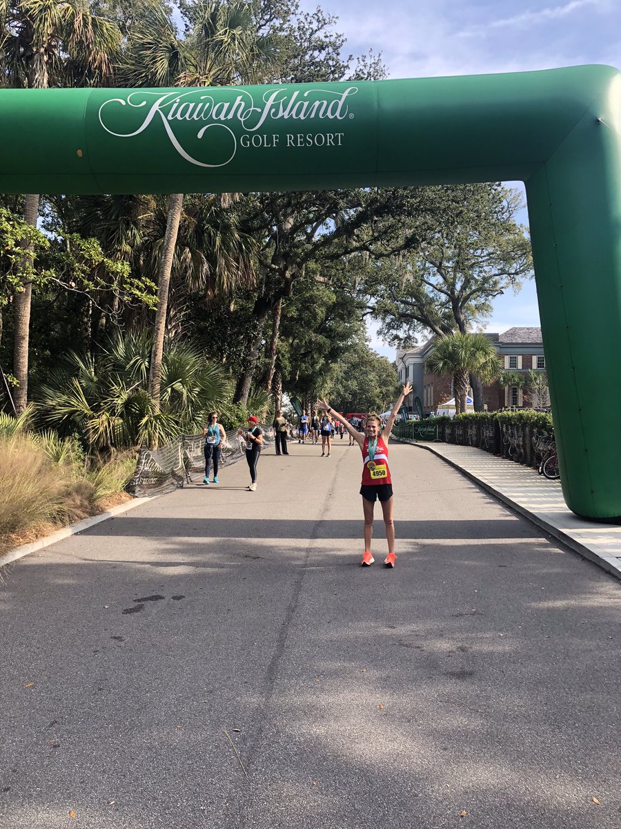 Frau Buckliew tweet media