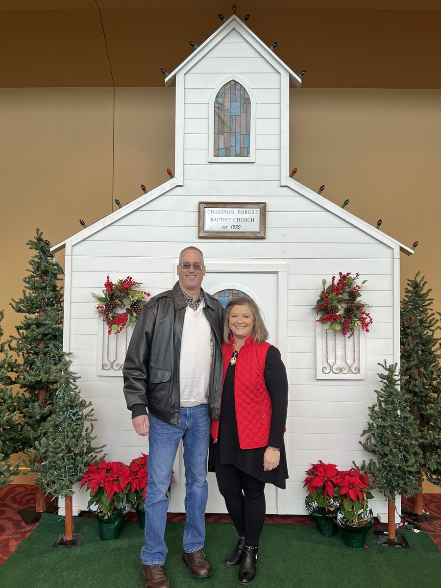 Sherri Davenport (@ss_davenport) on Twitter photo #championforestchristmas So glad its back! Love the <a href="/CFBCMusic/">CFBC Worship</a> Christmas Spectacular 💚❤️ #championforestchristmas So glad its back! Love the <a href="/CFBCMusic/">CFBC Worship</a> Christmas Spectacular 💚❤️