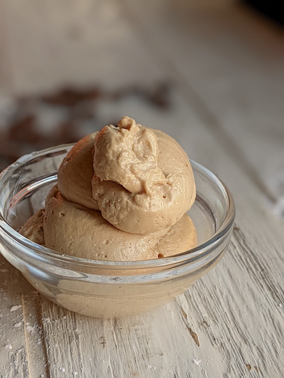 by_dolce's tweet photo. Mocha Cream Frosting – It is a very easy cream to prepare, perfect for filling cakes like birthday cakes and it is made without eggs.
https://t.co/h23VTm8x6w

#solodolce
#italianfood #espressocookie #Food #cakes https://t.co/PWAhUZZdfW