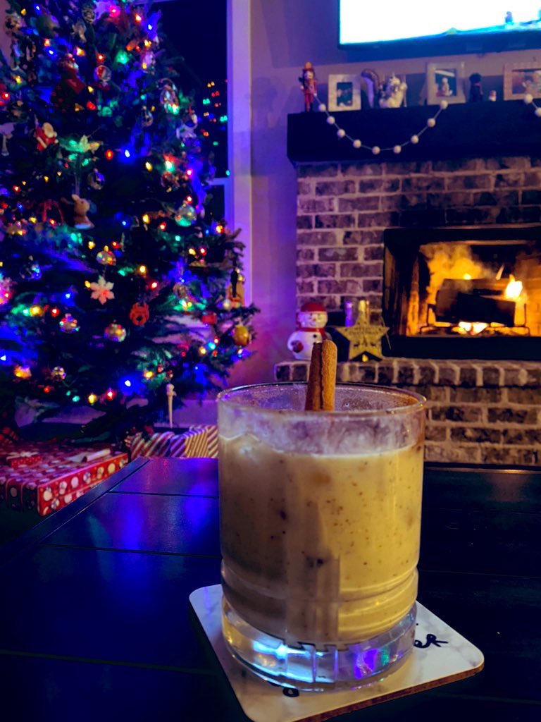 JohnInNH's tweet photo. First fire of the season, some egg nog, and hockey followed by a garbage Hallmark Christmas movie? Sign me up
#NogSzn ππ
πΌπ₯ https://t.co/fPm0ohw7kd
