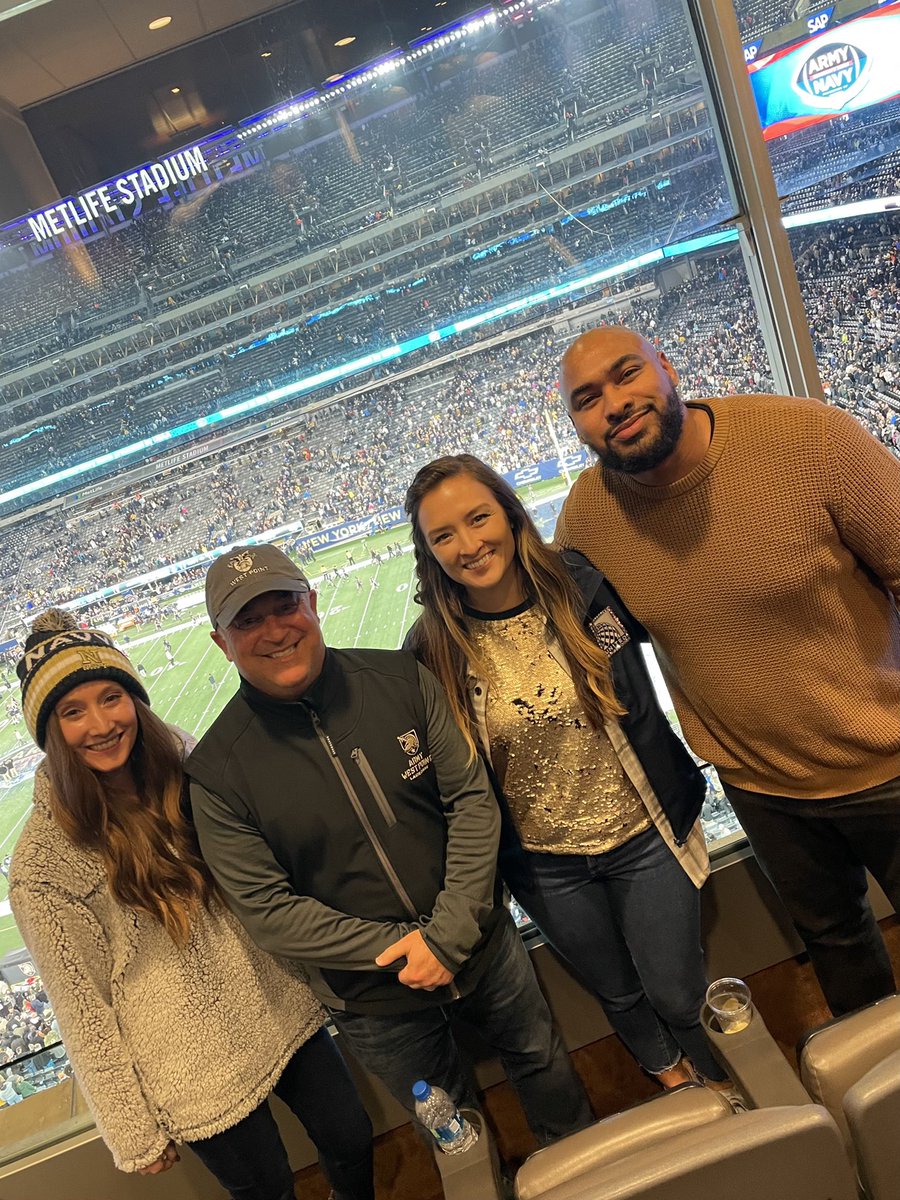 Jamie Schiessle (@jnschiessle) on Twitter photo Beyond grateful to attend the historic #ArmyNavyGame, especially with my fellow #United4Veterans board members to celebrate another successful year of <a href="/united/">United Airlines</a> supporting the veteran community. <a href="/JMRoitman/">Jon Roitman</a> Beyond grateful to attend the historic #ArmyNavyGame, especially with my fellow #United4Veterans board members to celebrate another successful year of <a href="/united/">United Airlines</a> supporting the veteran community. <a href="/JMRoitman/">Jon Roitman</a>