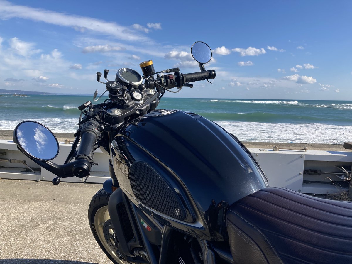 MotoSlacker's tweet image. 千葉房総館山。海風も温かい。