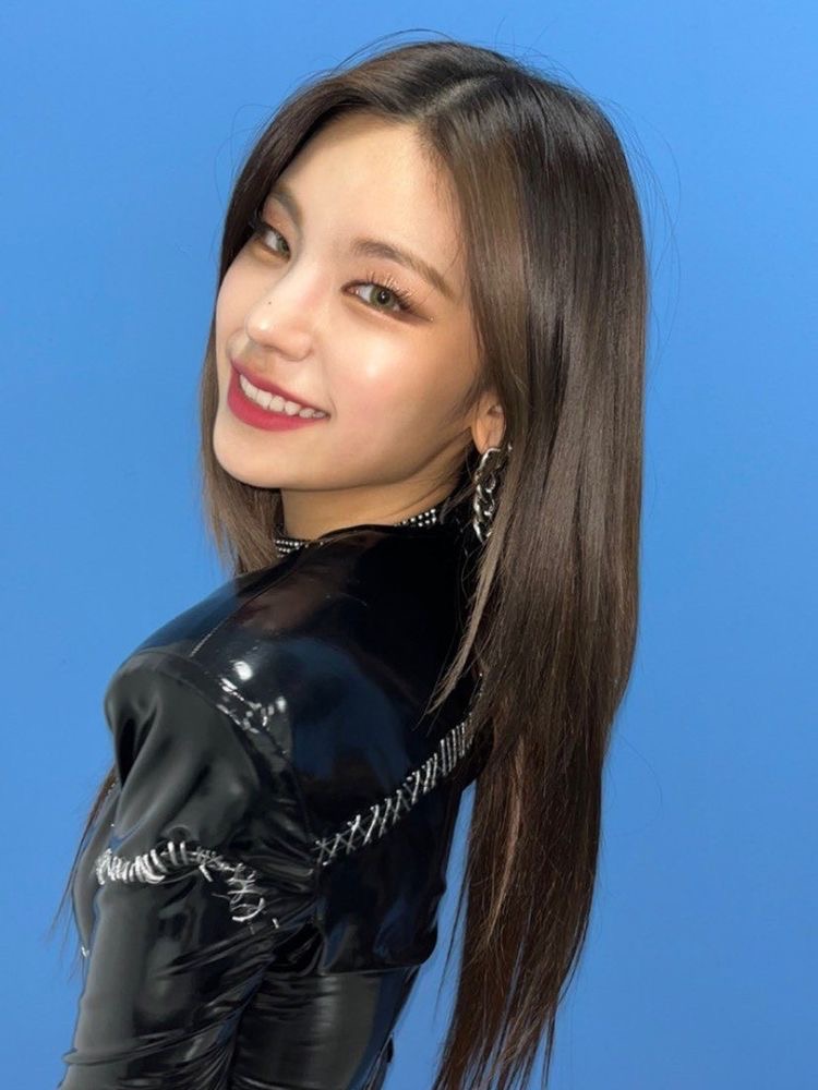 yeji pics tweet media