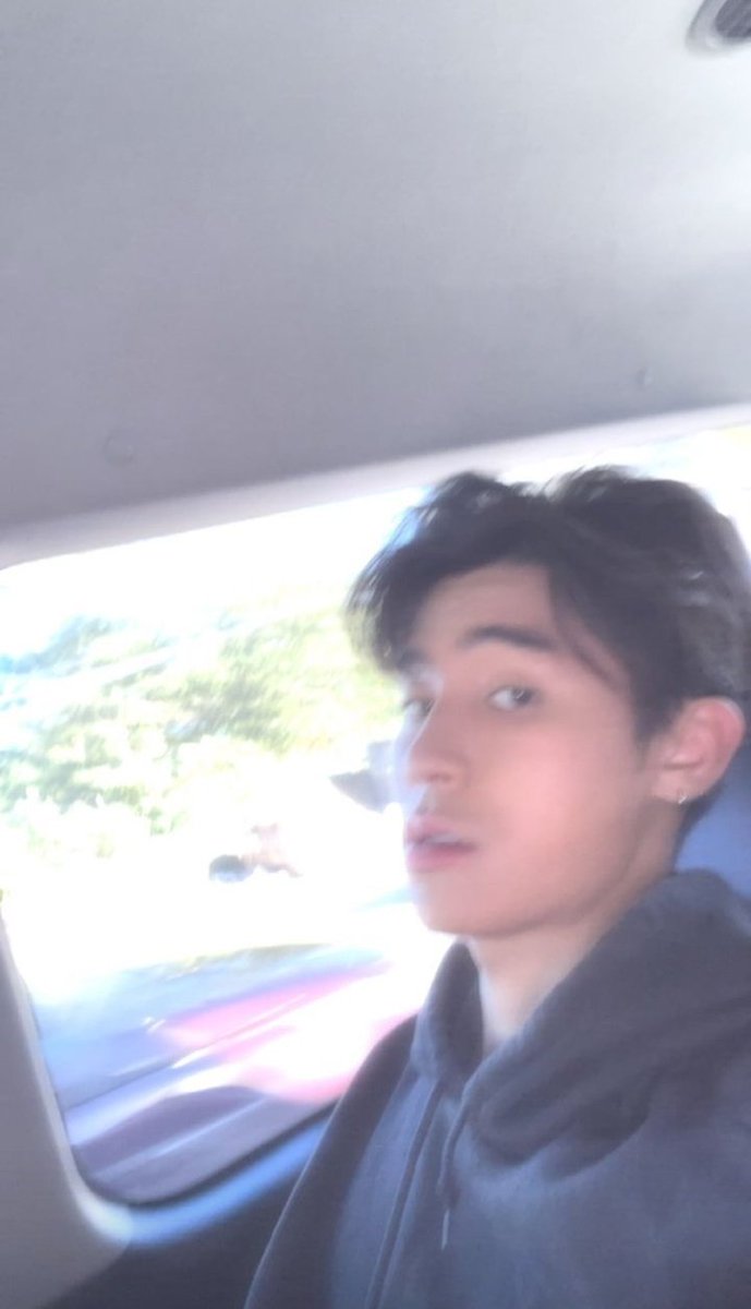 drunkbrenty's tweet photo. ngiting makakauwi na ng bgc 😁 https://t.co/ukRAQzOUe1