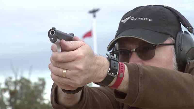 GunUp's tweet photo. [VIDEO] Gun Stock Reviews: Kimber Micro 9 Range Test Part 1: https://t.co/nGYSudNYXx @kimberamerica #kimbermicro9 #concealedcarry #edc https://t.co/OvvFDUFmzb