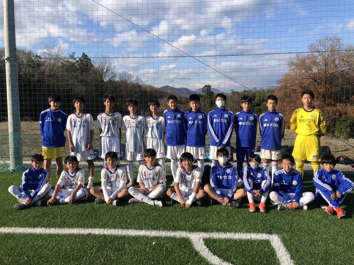 はせがわ ともぞう 長谷川具三 下野杯争奪 県下中学生サッカー大会 3日目結果 栃木県内新人戦みたいな大会です 県内唯一 中学校とクラブチームが参加する大会です U14チーム U13チームともにベスト16進出 みんながサッカーで愉しめば1番