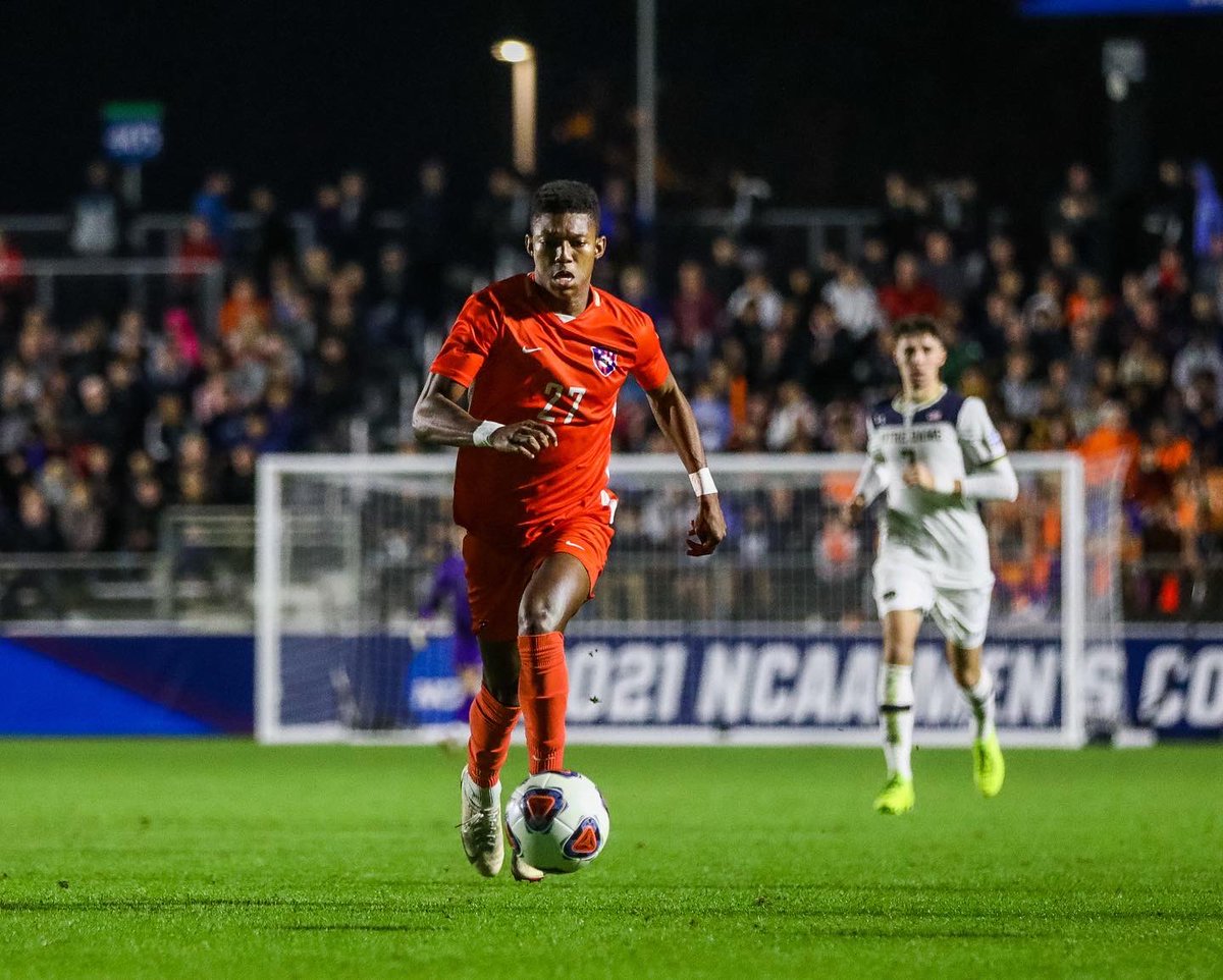 ClemsonMSoccer's tweet photo. It was a battle, but the Tigers came out on 🔝

National Championship. Sunday. 2 p.m. C U There. 

#ClemsonUnited🧡💜 https://t.co/cO9FzpGcVt