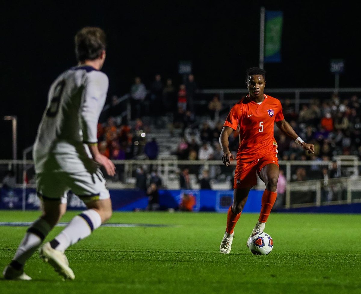 ClemsonMSoccer's tweet photo. It was a battle, but the Tigers came out on 🔝

National Championship. Sunday. 2 p.m. C U There. 

#ClemsonUnited🧡💜 https://t.co/cO9FzpGcVt
