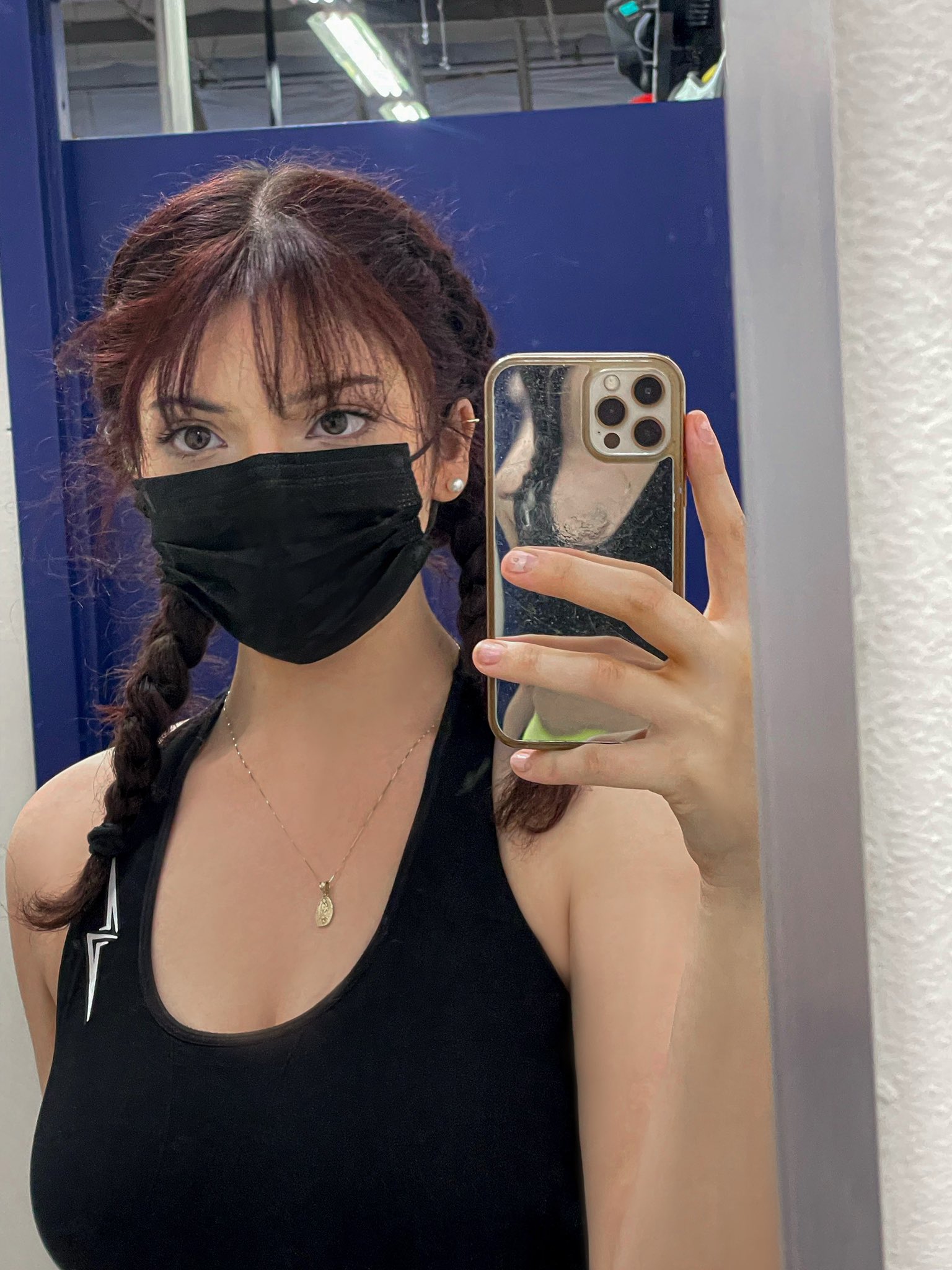 nohemy on X: helmet shopping t.co6cgzEXQOFb  X