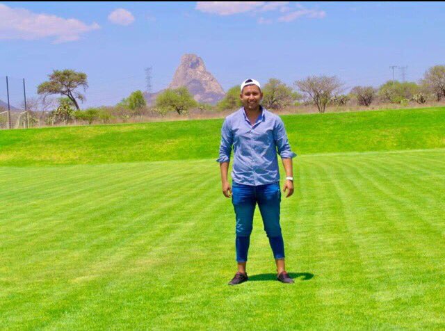 Día de fútbol con Mineros Querétaro TDP / Prepa Ceickor cerrando la primera vuelta. 

🇲🇽<a href="/LigaTDP/">Liga TDP</a> 
🎙 Briones Porter
🎙<a href="/angelsantosser/">angel santos</a> 
📺<a href="/latirdeportes/">Latir Deportes</a>