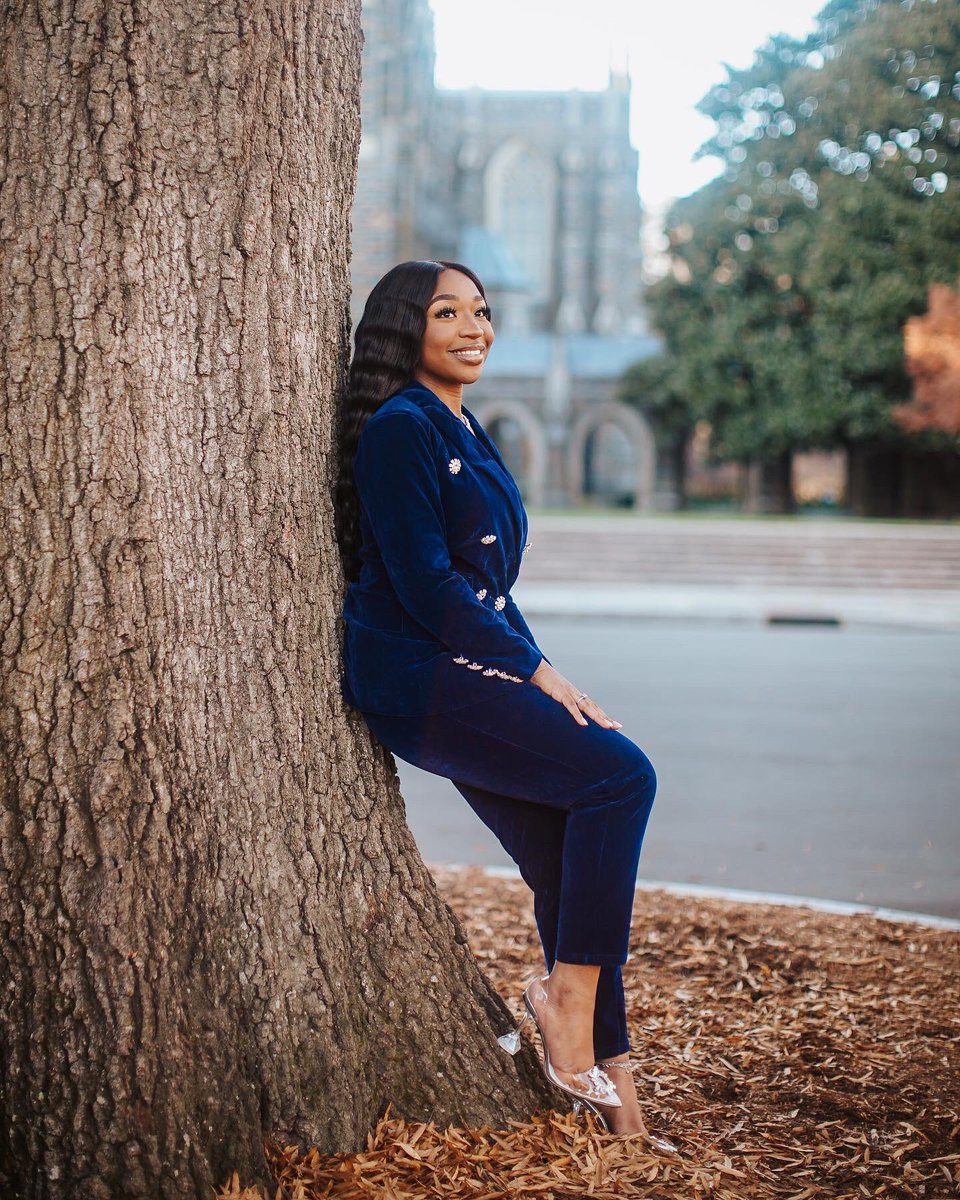 __kjanae's tweet photo. Long way down from the heights I’m chasing 🎓 
•
•
•
#dukegrad https://t.co/qXvLkhoQwd
