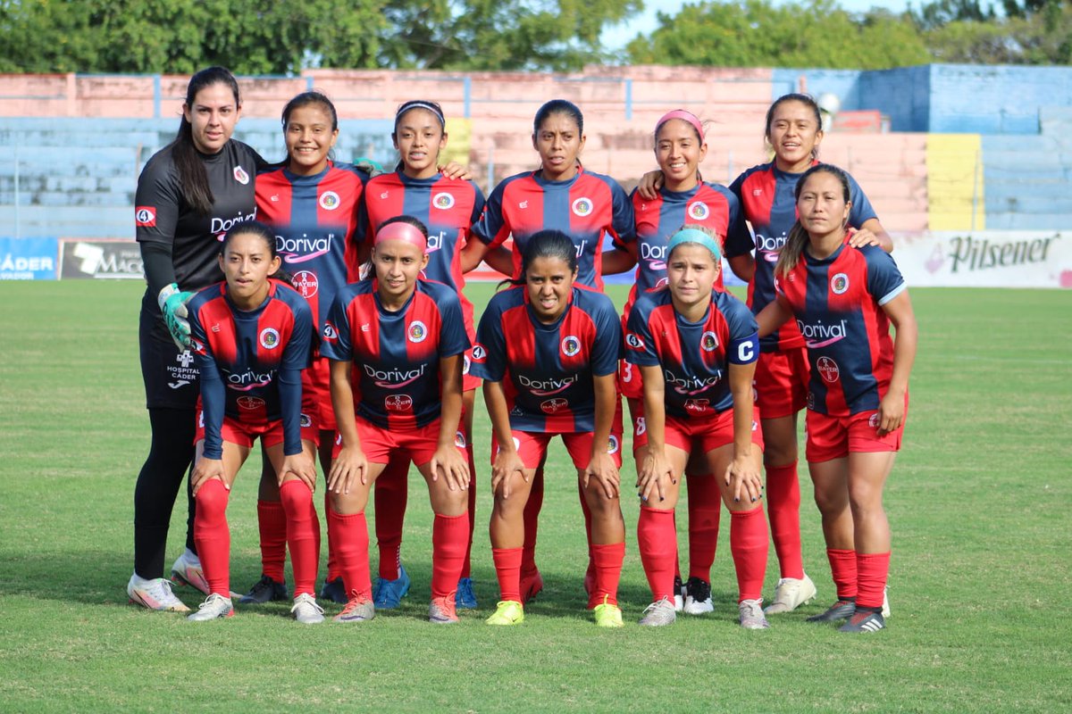 radioyskl's tweet photo. Final femenina
#CDFAS 1-1 #AlianzaWomen
Balón de fútbolFrancisca González (FAS)
Balón de fútbolPaola Calderón (AlianzaW)
#PartidoIda
Fotos:
@wmenjivar33 https://t.co/J1TUPXvabS