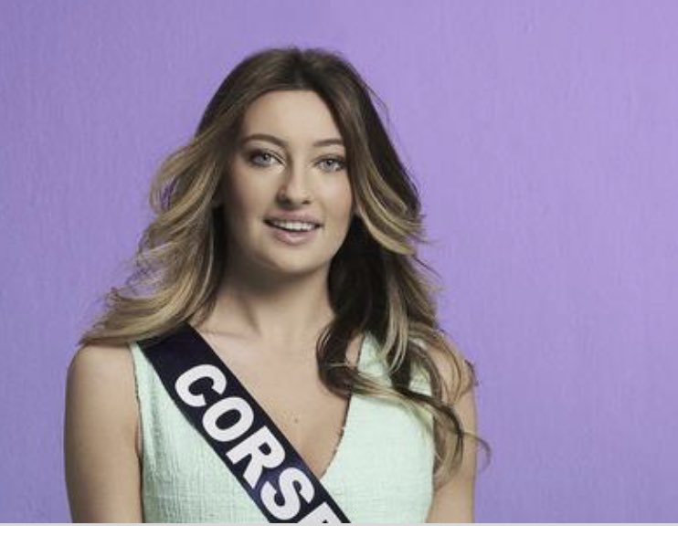 iamyourtony's tweet photo. Le jeu des 7 différentes  #MissFrance2022 #MissFrance https://t.co/KQL6BEqICR