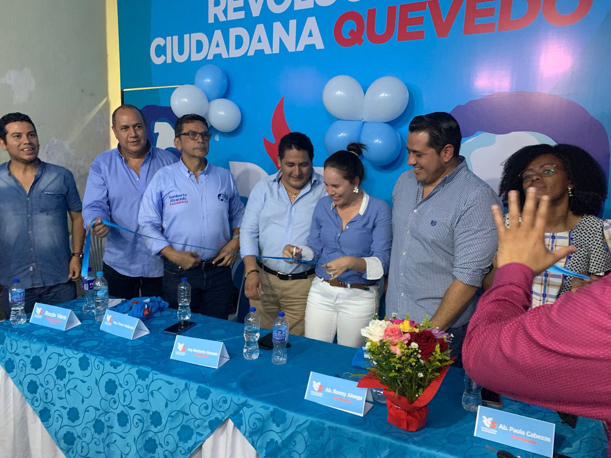 RonnyAleagaS's tweet photo. Nuestro proyecto político sigue creciendo en #LosRíos. 
¡Qué alegría poder reencontrarnos con los compañeros en la nueva casa de la Revolución Ciudadana Quevedo! 
Que este sea un espacio amplio para la formación de nuevos cuadros y liderazgos. 
¡Cuenten conmigo siempre! https://t.co/09xMsby0VY
