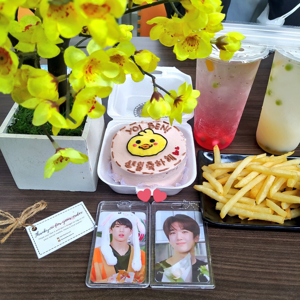 yenipurwa_'s tweet photo. 윤빈아.. 생일 너무 축하해 ㅠㅠ 네가 걸어가는 길이 밝았으면 좋겠어,아프지 말고, 건강히 잘 지내고.. 누나는 항상 응원할게 💛 돌아와주세요 ㅠㅠ 너무 보고싶어 ㅠㅠ ㅠㅠ
🍒 11122021 #StillWithYoonbin
📷 @rosadelita_ps 💛 @Changnori0515 https://t.co/SSwb40DAMr