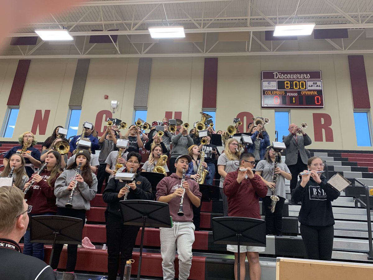 tkwapnioski's tweet photo. Final at the #Anchor with your @DiscovererWay @DiscovererGBB with the 61-17 win 👏 over Omaha North. #TeamEffort #GoDiscoverer #Back2WorkonMonday https://t.co/nc1k3Q7RL2