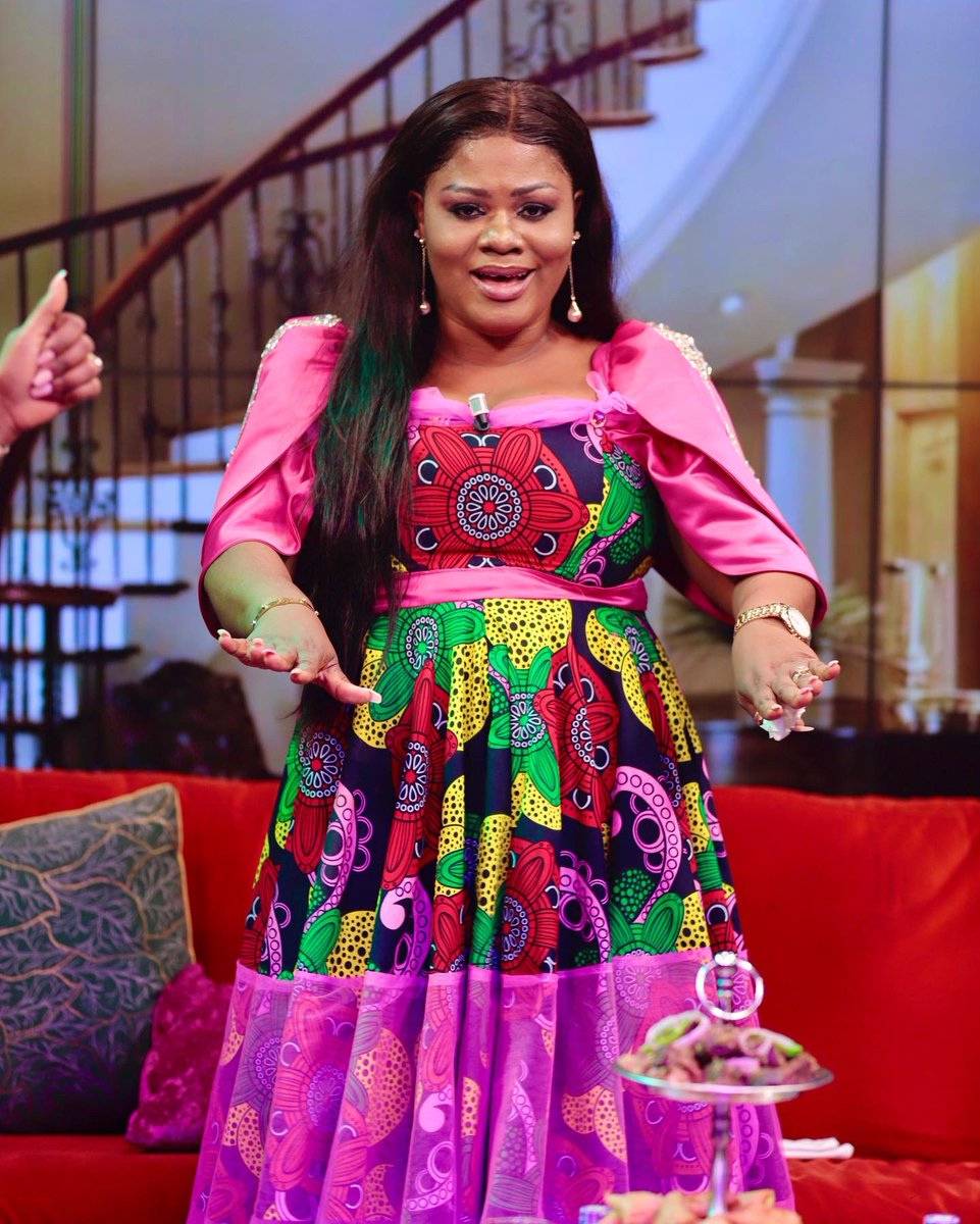 utvghana's tweet photo. Which of Obaapa Christyโs songs do you want her to perform tonight on #UnitedShowbiz ?๐ฅ๐ฅ๐ฅ https://t.co/SljjBtWfQL