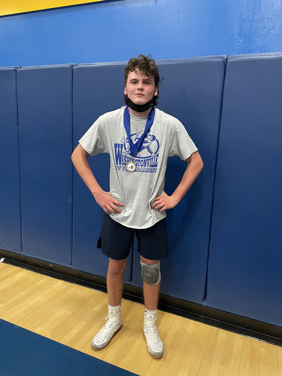 _BCAthletics_'s tweet photo. Jake Mazzie wins the 172lbs weight class at today’s Washingtonville Invitational. https://t.co/j3hA1bTRlo