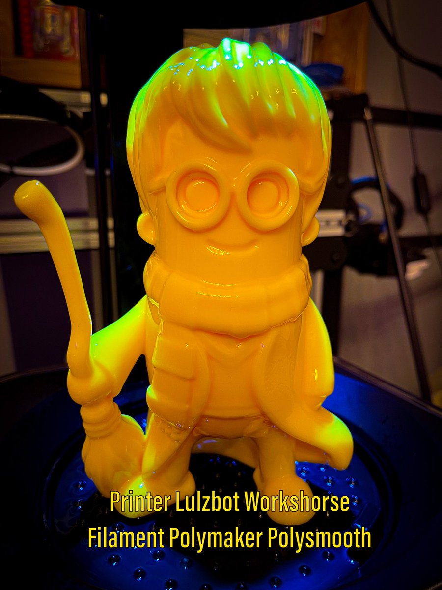 SamPrentice's tweet image. Super surprised with the results of @wekstergram ‘s #harrypotter figure! Post processing of IPA on top of @polymaker_3d #polysmooth printed on the @lulzbot3d #3dprinting #3dprinted #smooth