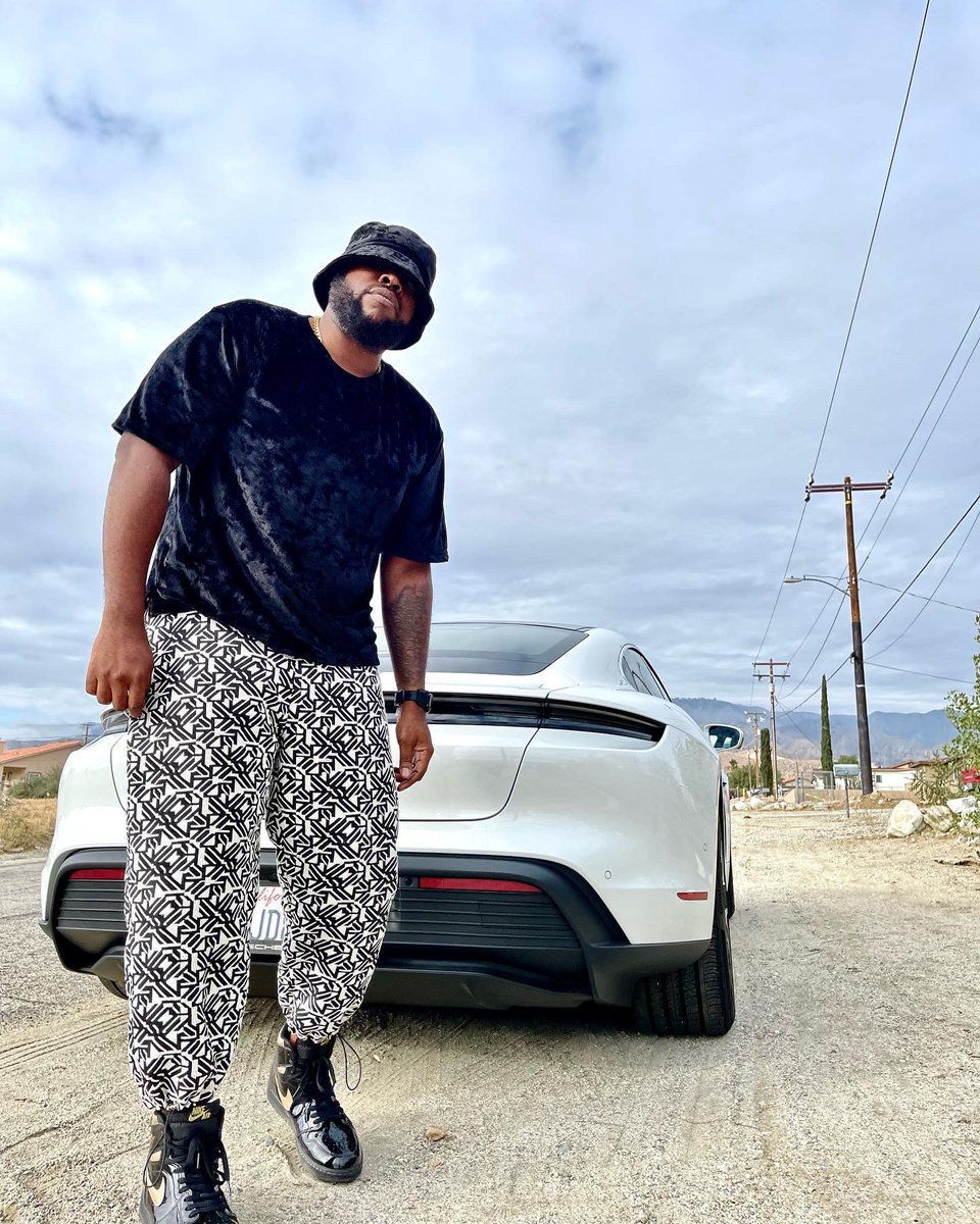 V.I.P Vern tweet media