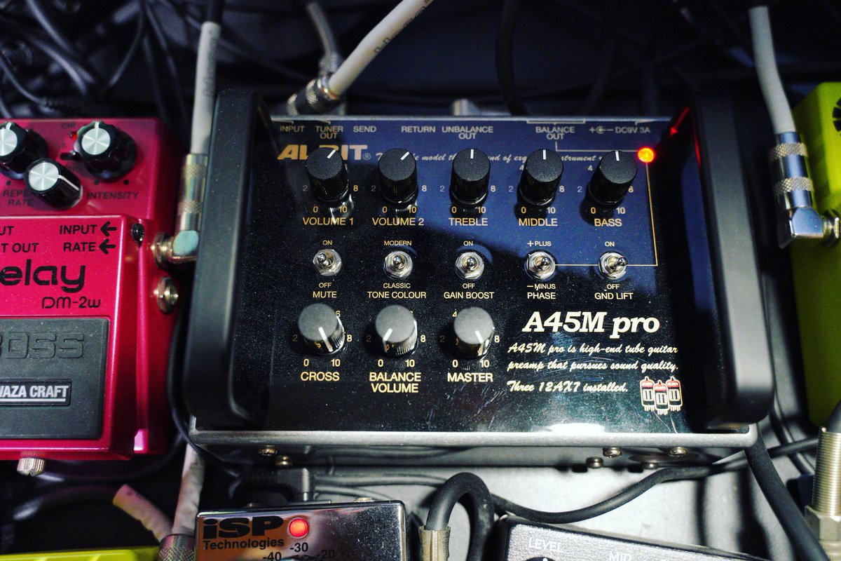 junya_koketsu's tweet photo. ALBIT A45M pro
素晴らしい音色が出る真空管プリアンプ
本当におすすめです
Marshal JTM45系
#ALBIT #A45M #A45Mpro https://t.co/Aq7d1V459x