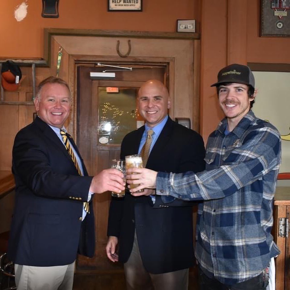 BobMerski's tweet photo. Yesterday we celebrated #PAPintDays!
Thank you to @LaveryBrewing for hosting Rep. Harkins and me and giving us a tour of your brewery. It was great visiting one of the many amazing breweries in Erie!
Visit a local brewery today and support the #BrewersofPA! https://t.co/RcYOgNfVy7