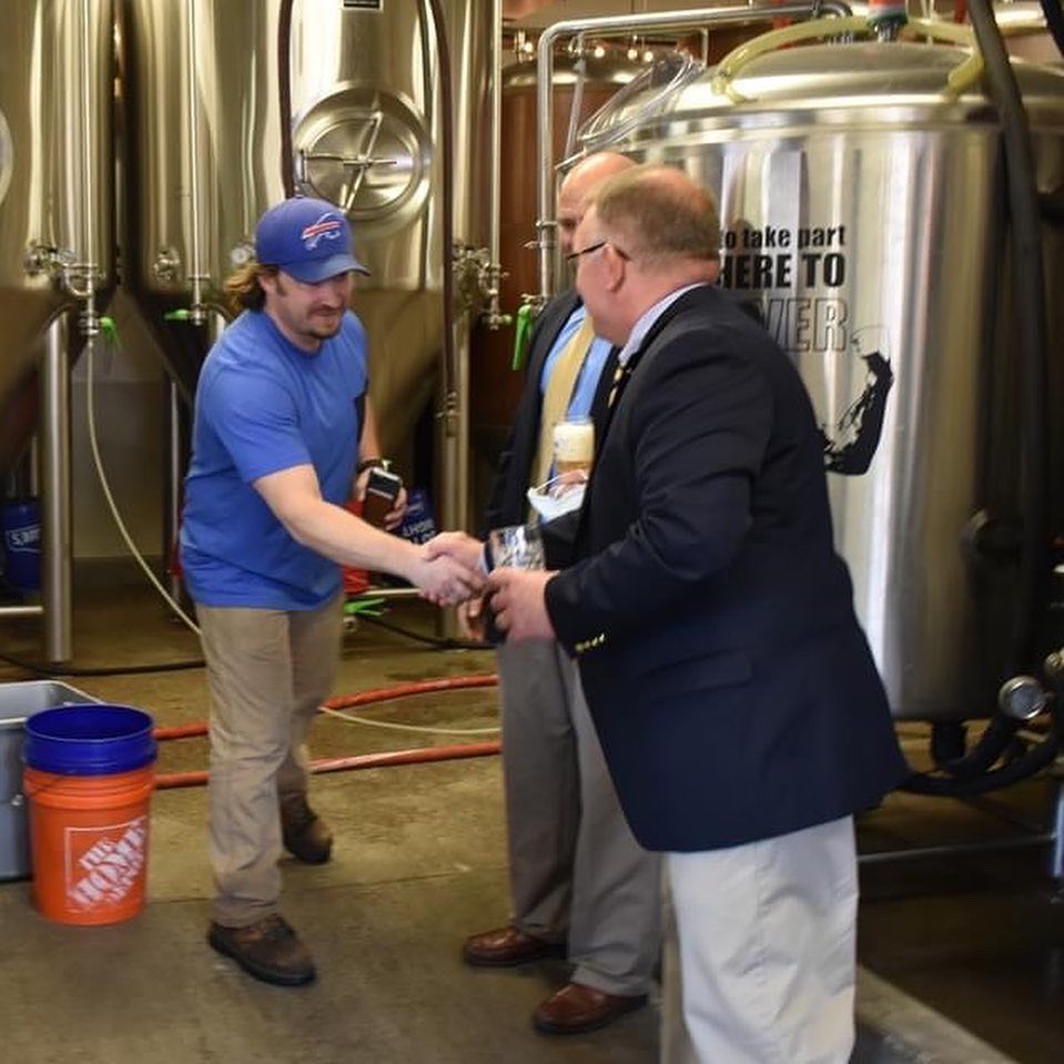BobMerski's tweet photo. Yesterday we celebrated #PAPintDays!
Thank you to @LaveryBrewing for hosting Rep. Harkins and me and giving us a tour of your brewery. It was great visiting one of the many amazing breweries in Erie!
Visit a local brewery today and support the #BrewersofPA! https://t.co/RcYOgNfVy7