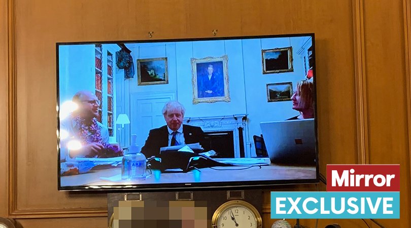 jamesdoleman's tweet photo. And look who is sitting next to him https://t.co/ql6vaNjgZ4