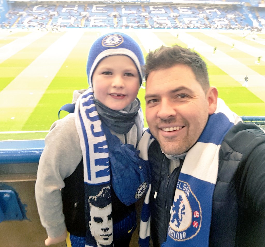 Ben_Arch_'s tweet photo. ...first experience of game at the Bridge for this guy today.

Kicked every kick. 
Called every foul. 
Charmed every-one.

Unforgettable. 

Thank you @KevinRhoades2 @jamiearcher7 and @masonmount_10 https://t.co/nIv9gR8ZYA
