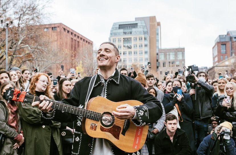 Dermot Kennedy tweet media